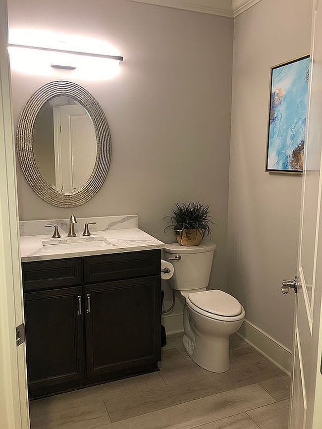 Image of 2000 Forestview Ln