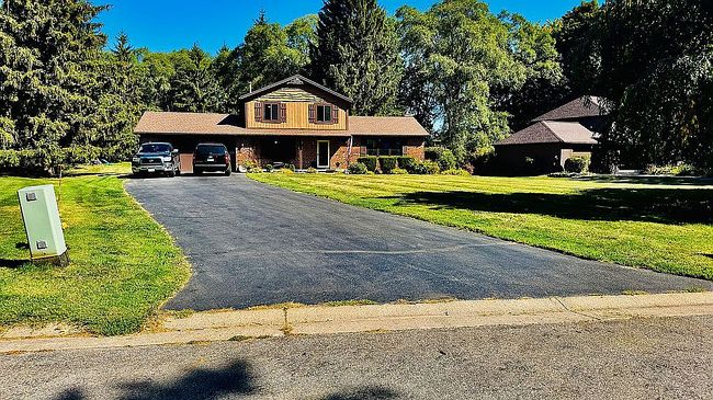 Photo of 6 High Point Dr