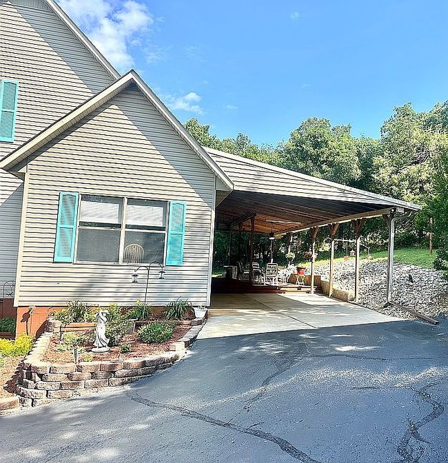 Image of 129 Longview Ln