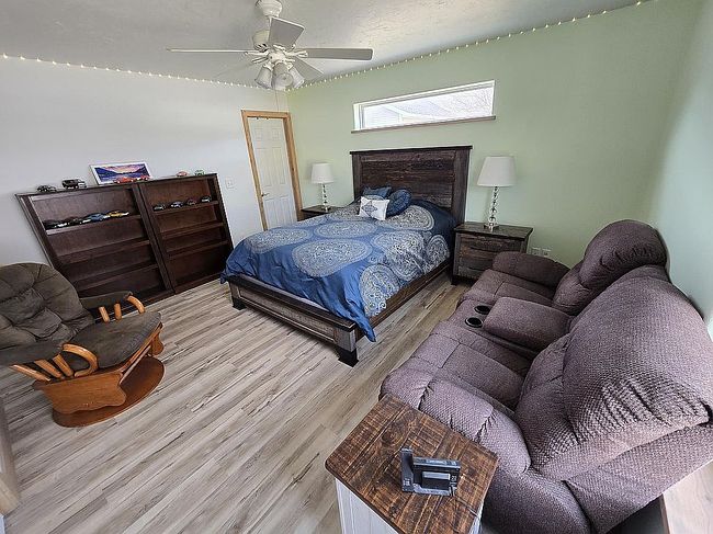 Image of 806 Avenue E
