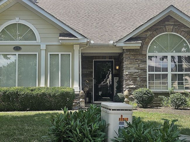 Photo of 825 S Browns Ln Apt 101, Gallatin, TN
