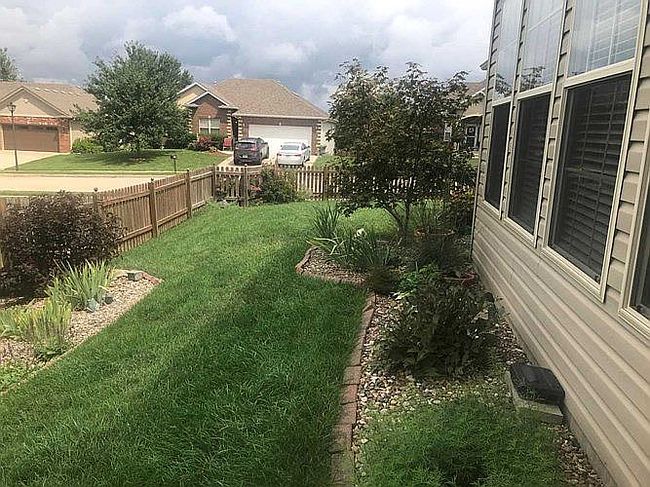 Additional photo 2 of property located at 5001 Daphine Ct