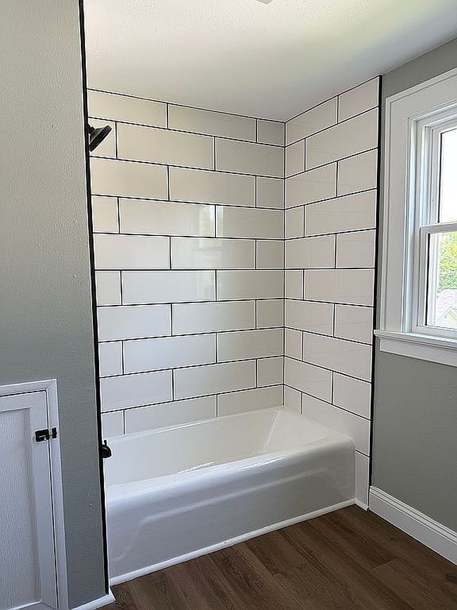 Image of 520 E 3rd St
