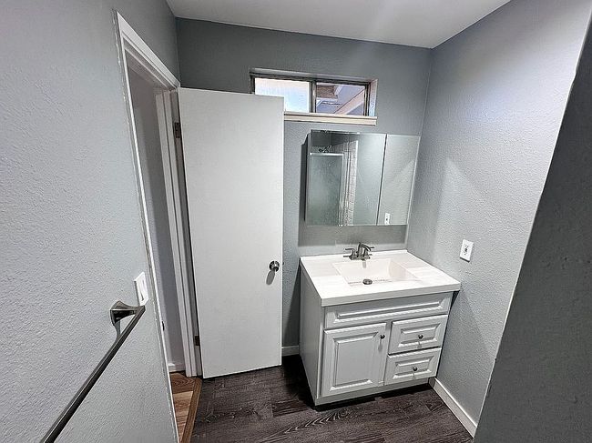 Photo of 926 W Dolphin Ave, Ridgecrest, CA