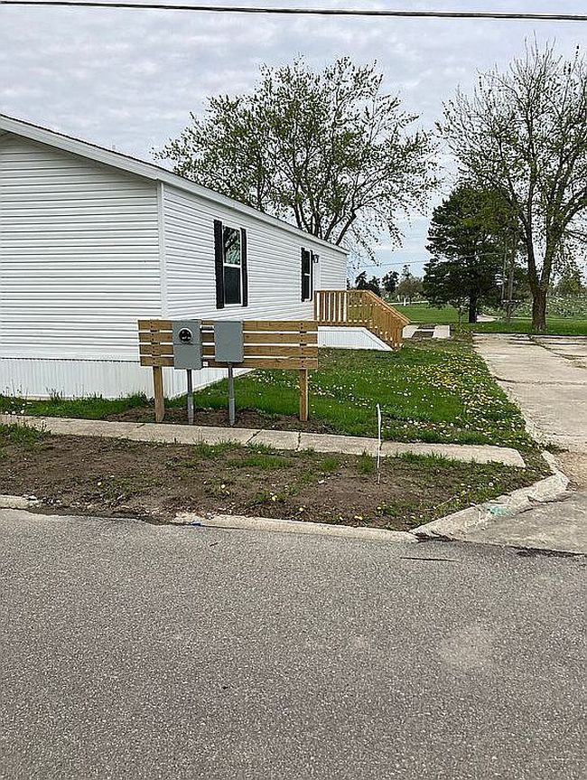 Photo of 200 Gregory Ln #56, Bloomfield, IA