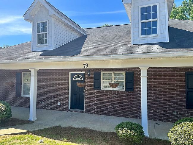 Photo of 807 W Longleaf Dr Unit 73, Auburn, AL