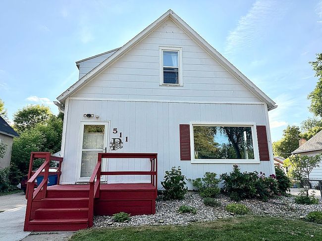 Additional photo 1 of property located at 511 11th St N