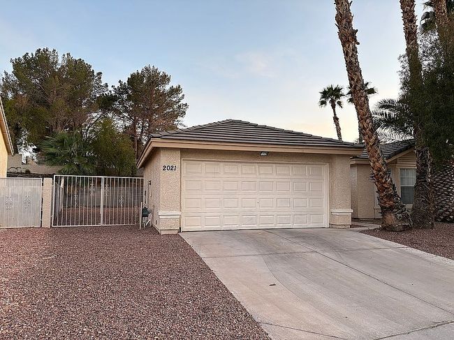 Photo of 2021 Angel Falls Dr, Henderson, NV