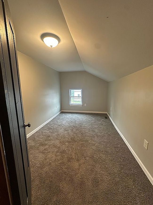 Photo of 15 Maple Ave, Lyndonville, NY