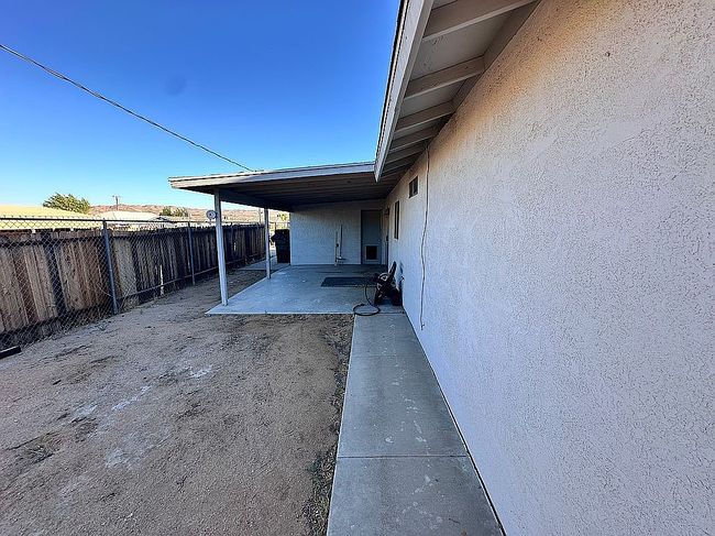 Photo of 926 W Dolphin Ave, Ridgecrest, CA