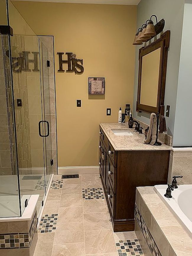 Photo of 3329 Crystal Lake Dr, Festus, MO