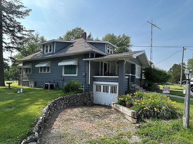 Photo of 124 N Meridian St, Goldsmith, IN