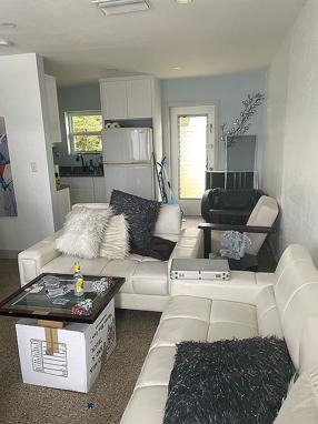 Image of 2552 Crestwood Ave