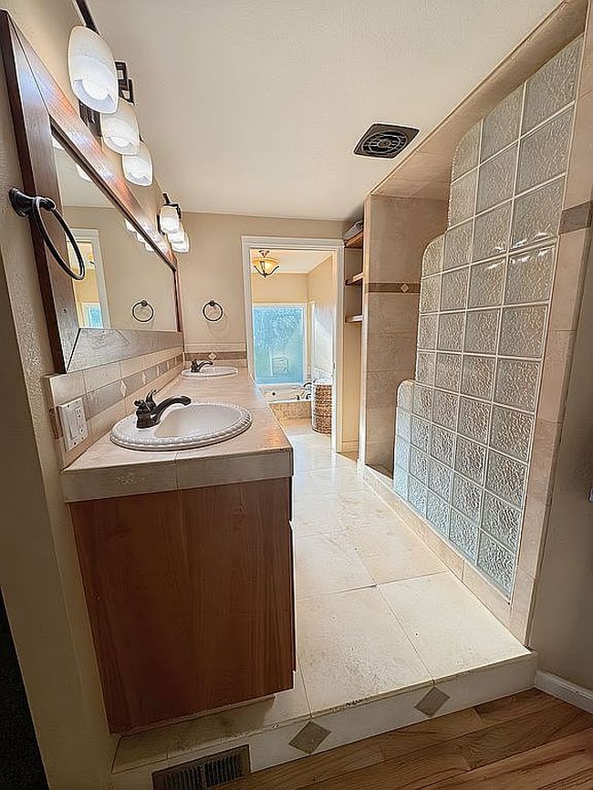 Photo of 16035 Running Springs Rd, Grass Valley, CA