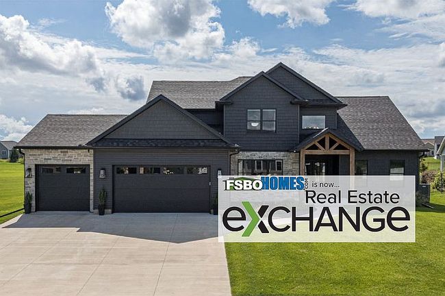 Photo of 5878 Pigeon Creek Rd, Bettendorf, IA