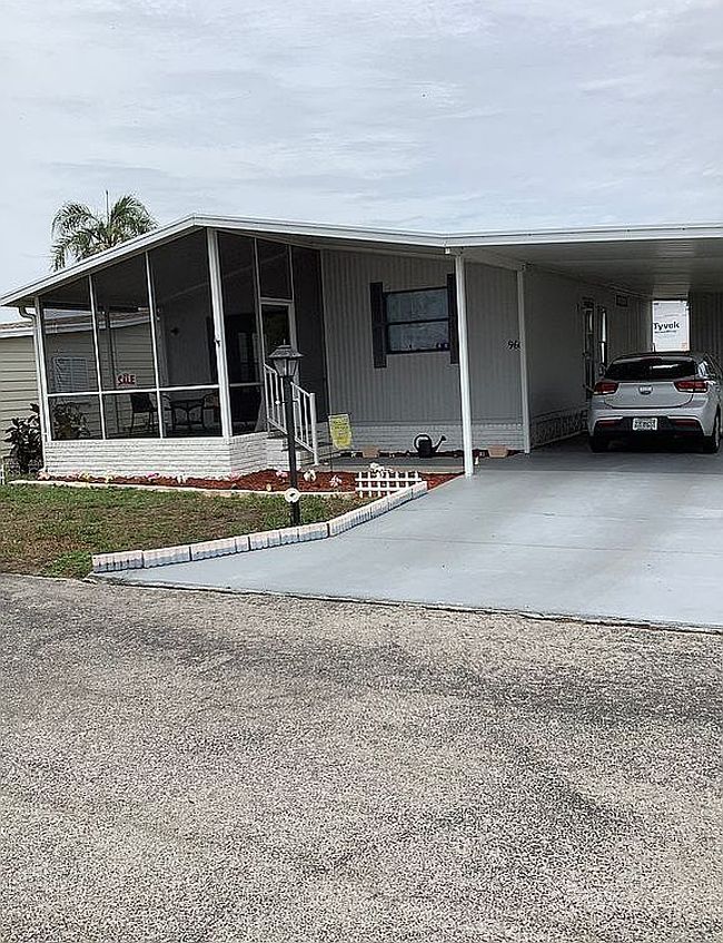 Photo of 960 Lexington Ln #53, Naples, FL