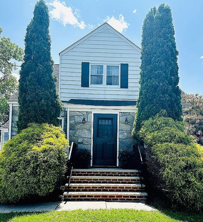 Image of 15 Trivett Ave S