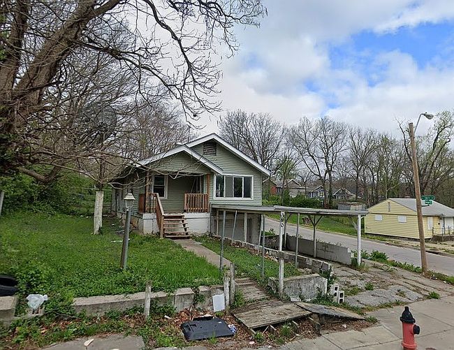 Photo of 3800 Mersington Ave, Kansas City, MO