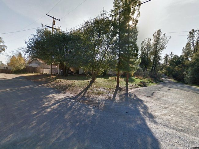 Photo of 12125 Romar St, Redding, CA