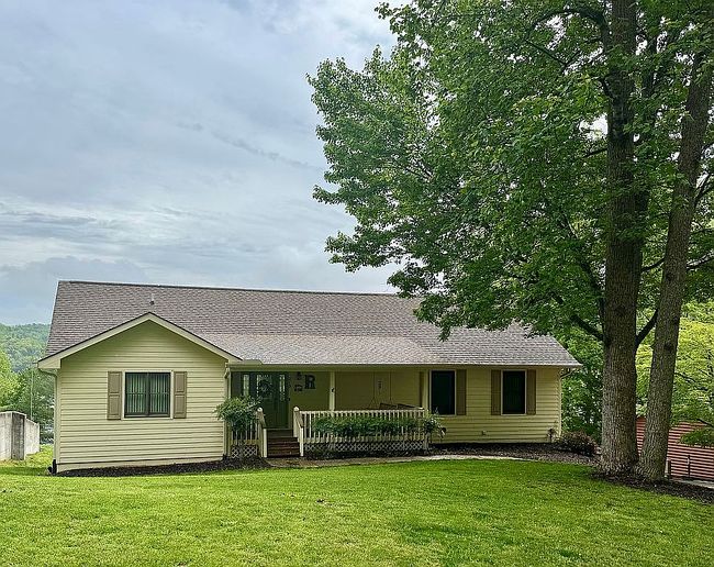 Photo of 219 Little Fawn Ln #L, Lafollette, TN