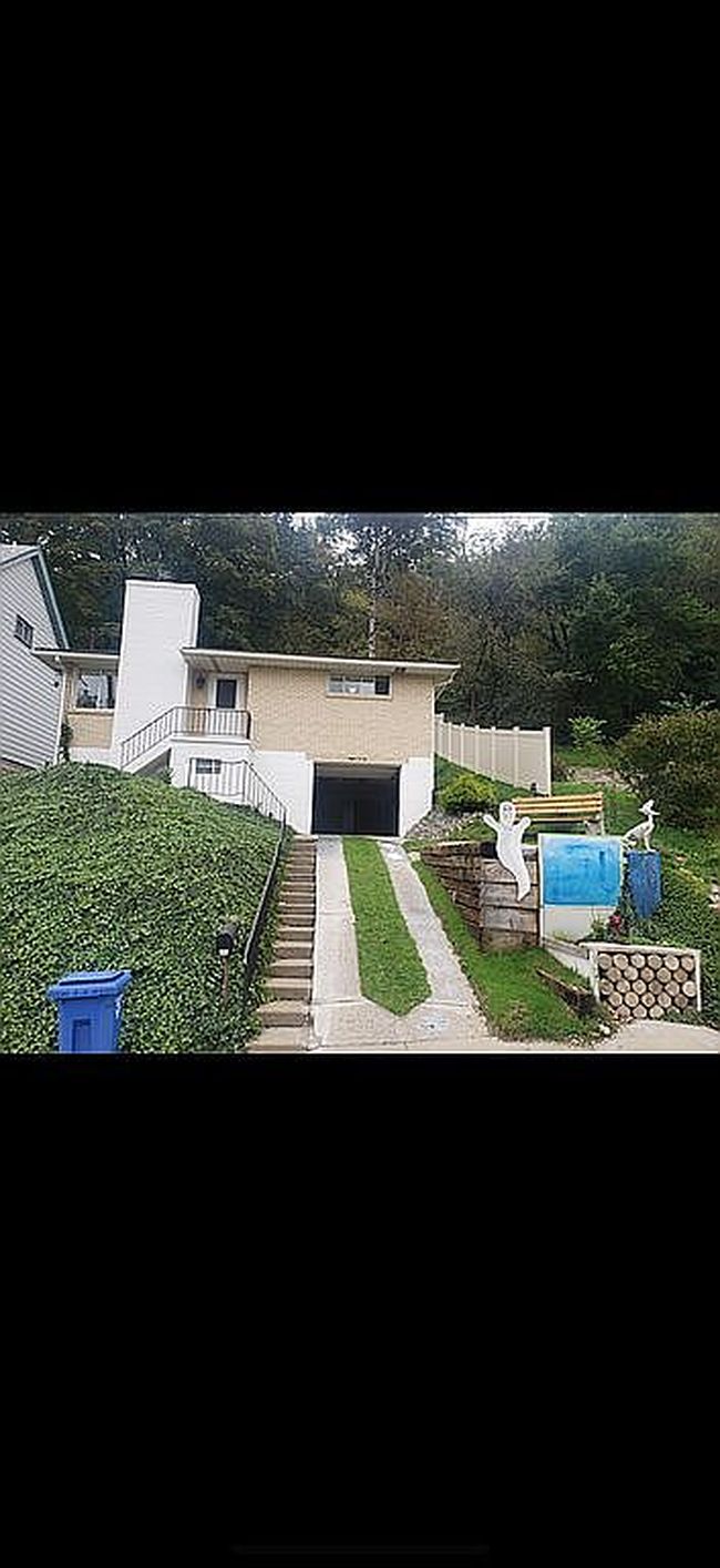 Photo of 806 Doyle Ave, West Homestead, PA