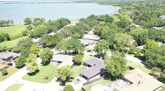 Image of 209 Lakehill Dr
