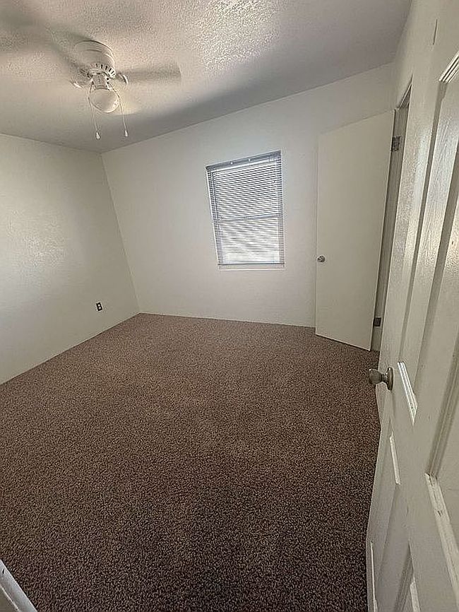 Photo of 914 Ortega St, Carlsbad, NM