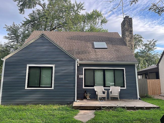 Photo of 823 Bertrand St, Manhattan, KS