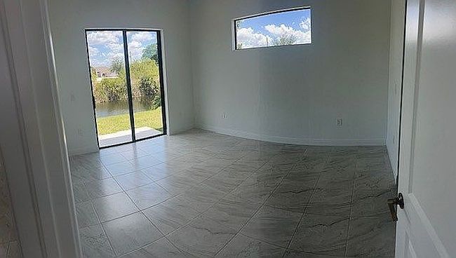 Photo of 213 Sw 10th Ave, Cape Coral, FL