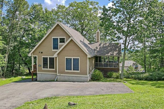 Photo of 111 High Mountain Ln, Tannersville, PA