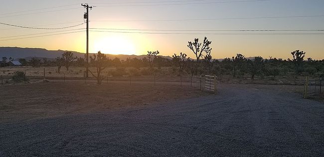 Photo of 18613 Quaint, Dolan Springs, AZ
