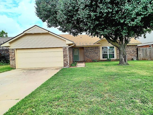 Photo of 724 Westridge Ct, Yukon, OK