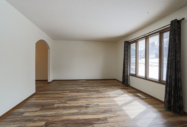 Additional photo 1 of property located at 225 Kingsridge Dr