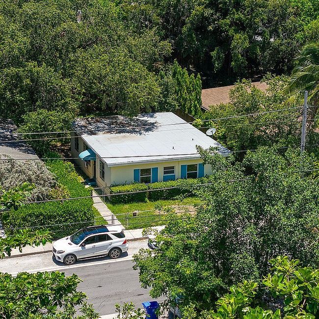 Photo of 3255 William Ave, Miami, FL