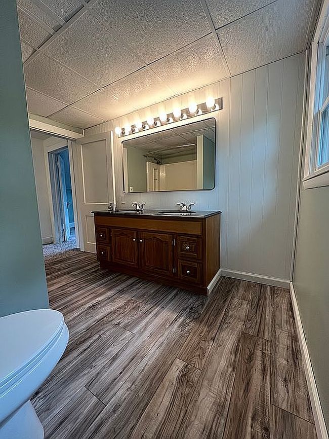 Photo of 1165 Main St, Vestal, NY