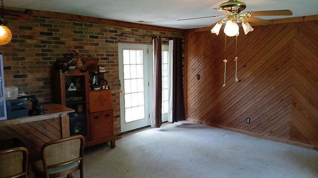 Image of 1079 Fairfield Dr