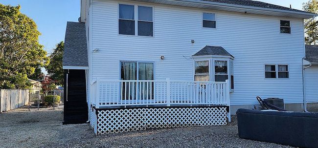Image of 105 Kosciusko Way