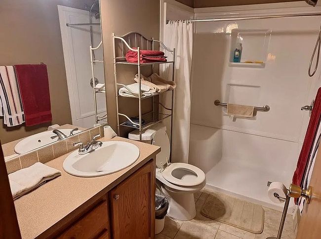 Image of 128 A St Sw