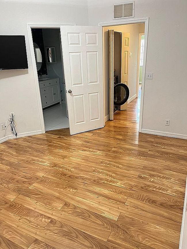 Image of 8241 Pacific Beach Dr