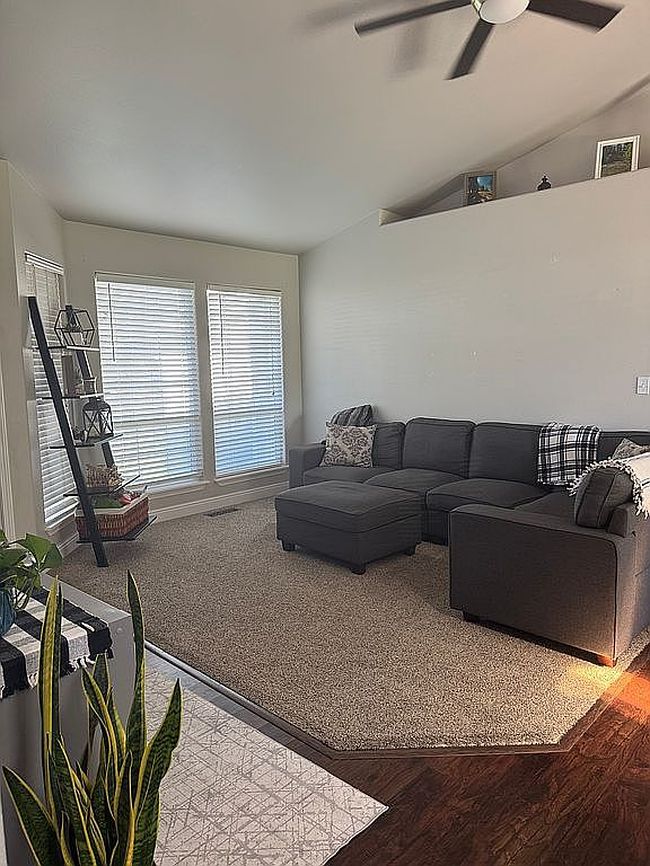 Additional photo 1 of property located at 2020 E Lost River Ave