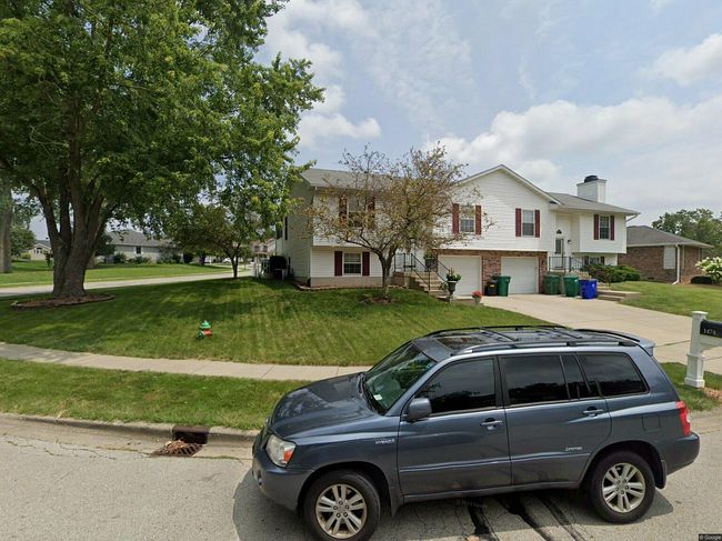 1474 Meadowview Dr, Decatur, IL