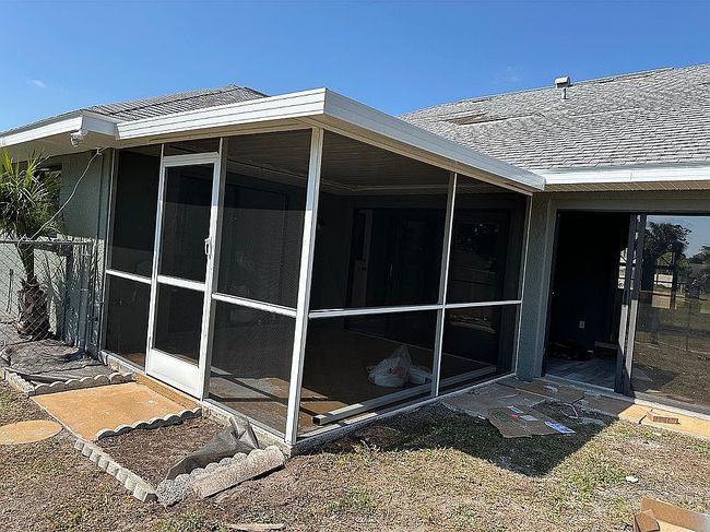Image of 21215 Cottonwood Ave