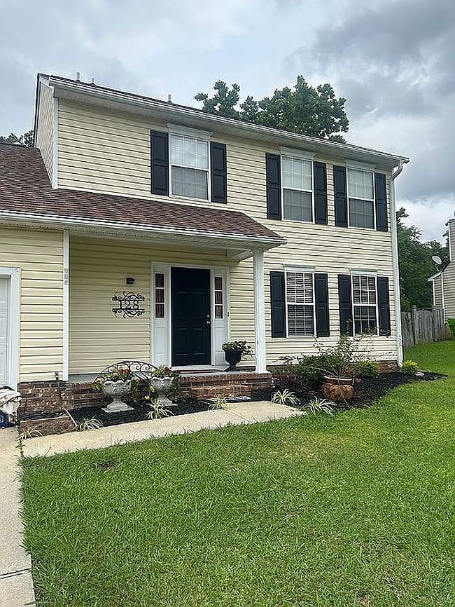 Image of 128 Misty Glen Cir