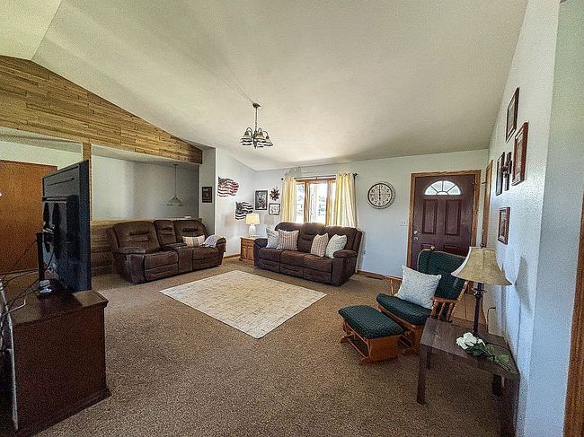 Image of 101 E Vierthaler St