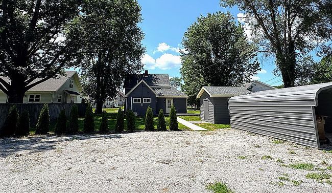 Photo of 535 S Bluff St, Monticello, IN