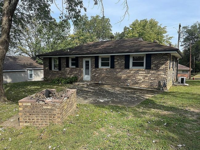 Image of 213 Elm St