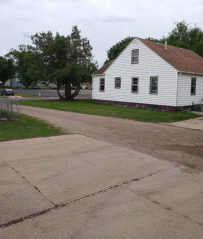 Image of 619 Logan Ave