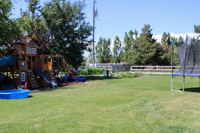 Photo of 201 N 2300 E, Saint Anthony, ID