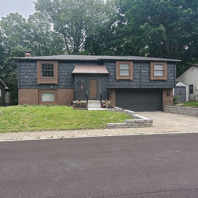 Additional photo 1 of property located at 320 Hackberry Pl