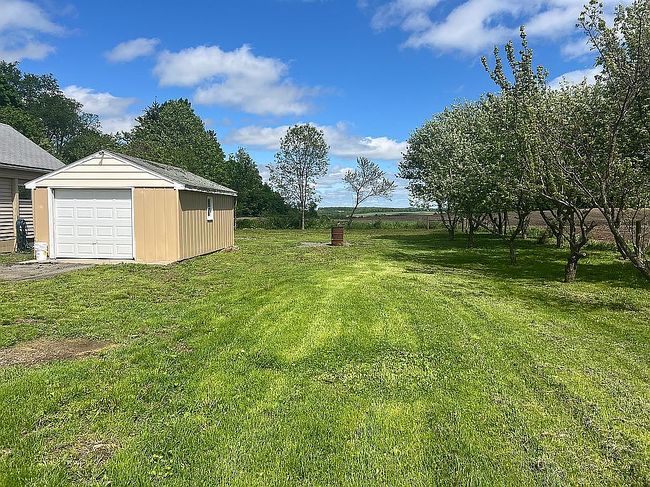 Image of 449 Salt Rd